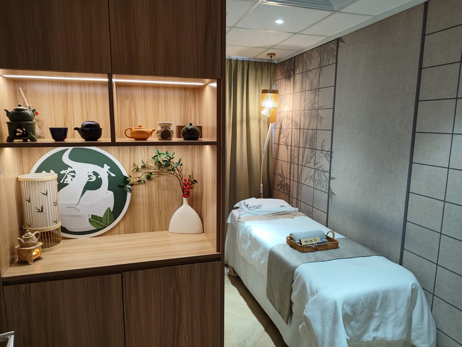 公司頂讓,公司賣盤,中小企資助,創業基金支援,出讓頂手生意,政府資助項目,香港買生意,香港資助項目