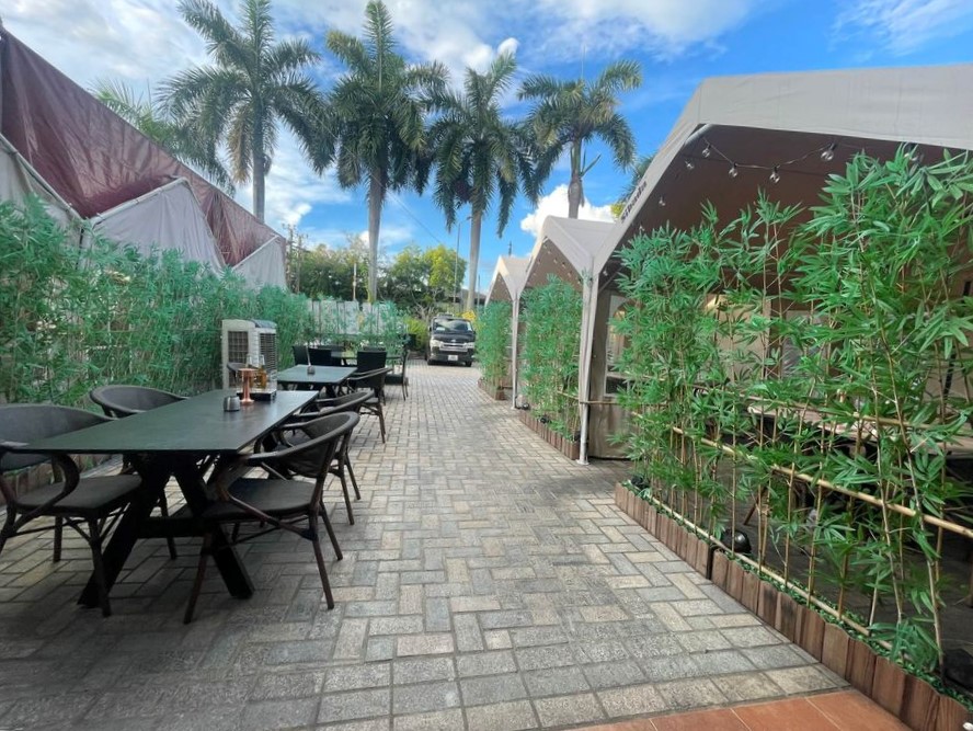 餐廳飲食店頂讓,餐廳頂讓轉讓,餐廳頂讓網,免頂手餐廳,餐廳頂手費,咖啡簡餐頂讓,中餐廳頂讓